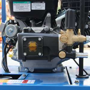 Hidrolavadora de 4000 PSI y 4 GPM, B&S de 13.5 HP, Diésel, PowerShot, con Calentamiento de Agua - Product Image 3