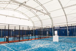 כיסוי גג לחצר פאדל חיצונית עמיד למים מפלדת פחמן, דשא סינטטי עמיד 20 מטר * 10 מטר, פנים/חוץ, אחריות לשלוש שנים - Product Image 6