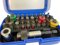 Juego de destornilladores magnéticos ODM de acero S2 con estuche rígido, juego de puntas de estrella, venta al por mayor de herramientas manuales OEM