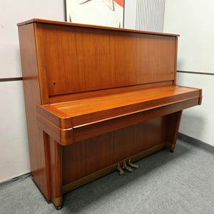 Piano droit Yamaha U7 marron, 88 touches lestées, clavier en bois massif, style classique, support au sol, coffret en bois marron - Product Image 2