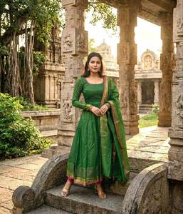 Tela de algodón muselina suave y pura, elegante, cómoda y personalizada, traje Salwar de diseñador para mujeres o niñas, especial a un precio razonable. - Product Image 3