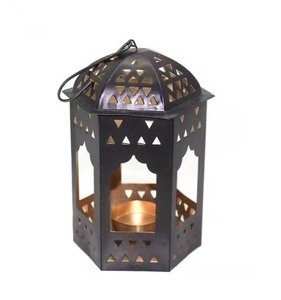 Lanternes en métal à haute demande accessoires d'éclairage décoratifs pour la maison événements décor suspendu de noël haut tendance - Product Image 5