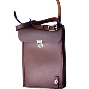 Esta es una auténtica bolsa de cuero marrón para mapas o planos del ejército soviético. - Product Image 3