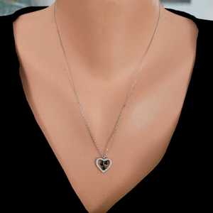 Collar de Plata de Ley 925 con Detalle de Corazón Negro Adornado con Piedras, Regalo para Cualquier Ocasión - Product Image 1
