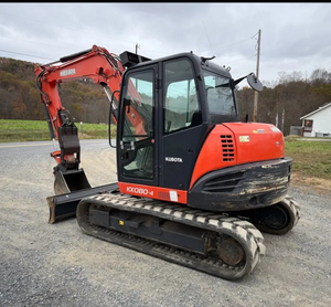 รถขุดขนาดเล็ก Kubota KX040-5 รุ่น Global Supply พร้อมสมรรถนะที่เชื่อถือได้ ระบบไฮดรอลิกที่แข็งแกร่ง - Product Image 1