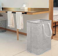 Housse de costume en tissu carrée de style moderne de haute qualité / Boîte de rangement pour vêtements suspendue, pliable, durable, facile à nettoyer, Vietnam