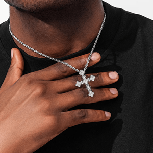 Vente en gros de pendentifs en alliage plaqué or personnalisés avec diamants CZ - Product Image 5