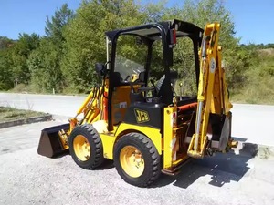 Cargadora Compacta y Retroexcavadora Usada Caterpillar en Venta - Motor Diésel con Ruedas Modelo 2021 en Excelentes Condiciones - Product Image 6