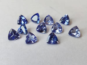 แทนซาไนต์สีน้ำเงินธรรมชาติ ขนาด 5 มม.-8 มม. ทรงทริลเลียนเจียระไน พร้อมเอฟเฟกต์เปลี่ยนสี สำหรับทำเครื่องประดับ ราคาขายส่ง - Product Image 2