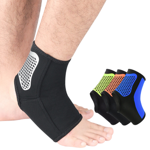 Soporte de Tobillo Personalizado para Muay Thai y Boxeo Tailandés, Talla Juvenil, Negro y Rojo, Protección Unisex - Product Image 1