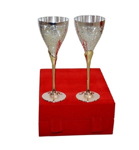 Luxury Design Silver Plating Goblet Cups Supplies Excellent Quality Metal Martini <b>Glass</b> for Hotel and Wedding Handmade in Bulk - Product Image 2