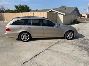 Offre exceptionnelle : Mercedes-Benz E 500 4Matic Wagon 2005, prêt à être expédié - Product Image 3