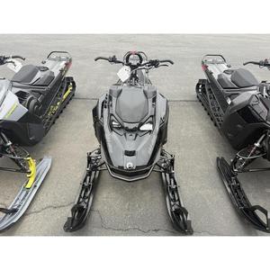 Ski-Doo Summit Adrenaline Edge Package 850 E-TEC 165 H_Alt Powder 3.0 Noir 2026 – Équipement de ski d'hiver antidérapant pour motoneige - Product Image 6