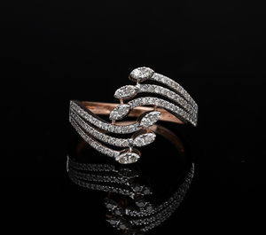 แหวนเพชรสีทอง14K ร่วมสมัยหรูหราสง่างามทุกวันด้วยเพชรธรรมชาติที่มีหลายสายโค้งลายใบไม้ - Product Image 3