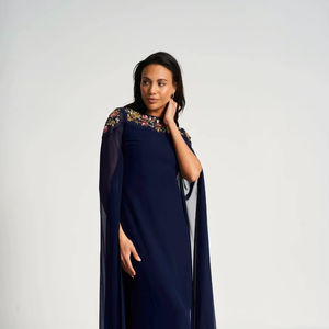 Robe maxi en crêpe à taille naturelle, style A, broderie perlée, paillettes, silhouette droite, col bateau, manches voilées, style de fête, robe perlée - Product Image 1