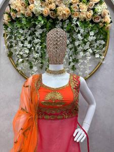 Vente en gros Tenue de soirée design Fausse Georgette Top Palazzo & Dupatta Set avec broderie au fil d'or & Séquence Work Kurta Set - Product Image 5