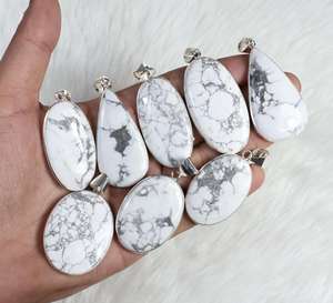 Blanc Howlite Cabochon Pendentif Style Bohème Argent Plaqué Collier En Gros Pierre Naturelle Cristal Bijoux avec En Gros - Product Image 1