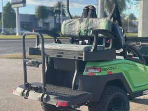 Carrito de Golf Clásico de Gasolina de 3-4 Plazas, Nuevo y Económico, Vehículo Utilitario con Batería de Plomo-Ácido de 5kW, Velocidad de 50-70 km/h, Autonomía de 70-90 km - Product Image 2