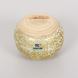 Élégante boîte cadeau en bambou faite à la main avec incrustation de coquilles d'œuf, idéale pour les emballages cadeaux des fêtes du Ramadan et la décoration de style islamique. - Product Image 2