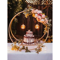 2024 nouveauté support de gâteau d'arche décorative en métal de couleur dorée pour gâteau Cupcake apéritifs Desserts idéal pour le mariage