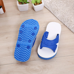 Zapatilla roja ligera para niños Uso al aire libre Transpirable y antideslizante para verano Invierno Primavera - Product Image 3