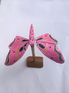 Libellule en bambou équilibré fait à la main, libellule en bambou multicolore pour enfants avec un Design personnalisé - Product Image 6