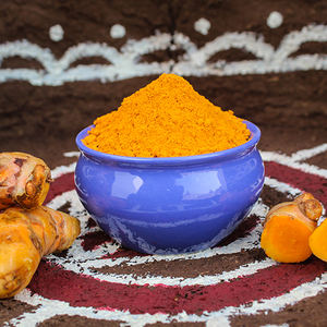 Poudre d'extrait de curcuma de qualité supérieure, 99 % pure, qualité alimentaire, couleur vive, durée de conservation de 24 mois, pour usage culinaire et industriel, fourni par l'usine. - Product Image 1