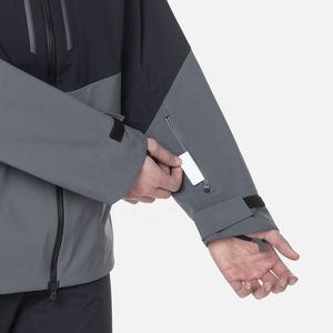 Veste Softshell décontractée légère en polyester pour hommes, design uni, logo personnalisé, service ODM et OEM disponible - Product Image 3