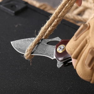 มีดพับเหล็กดามัสกัสด้ามจับไม้น้ำหนักเบา - Product Image 3