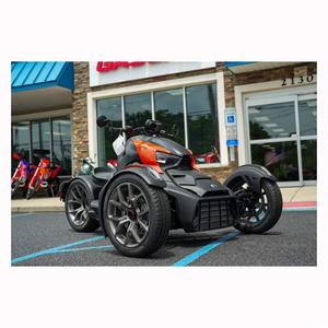 Motocicleta de Tres Ruedas Estilo Rally Can-Am Rykers de Alta Calidad, Motor de 900cc, Transmisión Automática y Ruedas Blancas, Lista para Exportación - Product Image 2