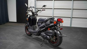 Scooters et motos Ruckuss 2025 propres et prêts à l'exportation, disponibles à la vente - Product Image 2