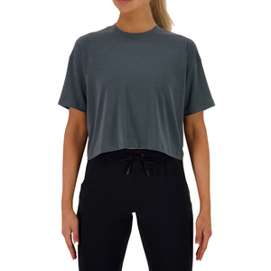 Camiseta extragrande corta para mujer de verano 2025 diseñada por OEM, La Camiseta extragrande recortada de corte holgado con cuello redondo más a la moda - Product Image 1