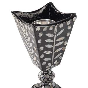 Quemador de incienso de nácar de alta gama con diseño incrustado, pieza de difusión de aroma para una decoración espiritual sofisticada. - Product Image 3