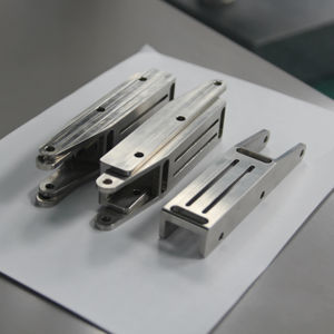 Piezas de metal de fresado CNC personalizadas - Product Image 1