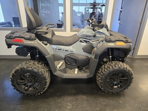 CForce 800 Touring 2025 como nuevo - Product Image 1