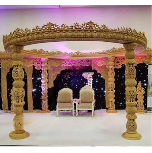เสาเวทีแต่งงานแกะสลักสีทองแบบดั้งเดิมแผงประตูเวทีไฟเบอร์ Golden Rajwada เสาเวทีแต่งงาน - Product Image 1