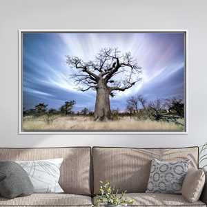 Impresión en lienzo de árbol de <span class=keywords><strong>baobab</strong></span>: <span class=keywords><strong>decoración</strong></span> de paisaje natural africano, lienzo con marco blanco - Product Image 1