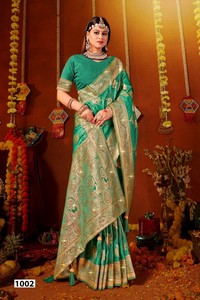 Saree en soie satinée de qualité supérieure pour les mariages et les fêtes Vêtements indiens et pakistanais Catalogue complet disponible au prix de gros - Product Image 3