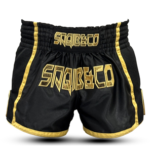 Pantalones cortos Muay Thai Satén dorado negro con bordado tailandés tradicional Estiramiento de alta calidad Ligero Transpirable - Product Image 1