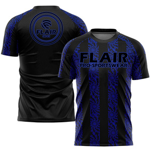 Maillot de football personnalisé pour enfants au design rétro meilleure qualité 100% polyester confortable respirant ensemble de hauts courts à l'avant nom OEM national - Product Image 5