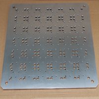 Bagian Logam Lempengan Baja Tahan Karat Anodized Pengolahan Layanan Pemotongan Laser Lembaran Logam