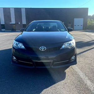 Toyota Camry SE Sport édition limitée 2012 / Disponible à la vente avec faible kilométrage, moteur essence, véhicule d'occasion en excellent état, sans accident. - Product Image 1