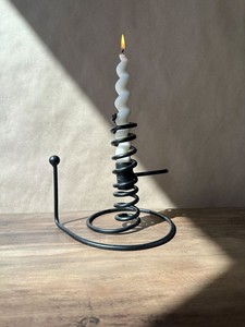 Support de bougie cube en métal noir mat de luxe moderne, support géométrique carré minimaliste pour décoration intérieure et centre de table de mariage - Product Image 5