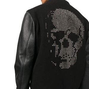 Veste universitaire cloutée à crâne de luxe pour hommes Streetwear à manches en cuir de créateur - Product Image 3