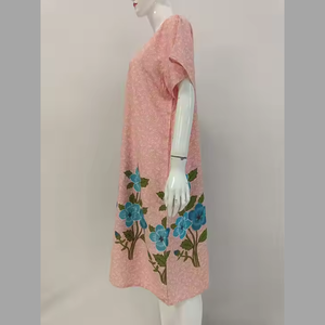 Robe de maman décontractée avec bouton sur le devant et col en O confortable et adaptée à l'allaitement - Product Image 2