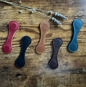 Marcapáginas de Cuero Crazy Horse Hecho a Mano Personalizado, Marcapáginas Magnético de Cuero Genuino Personalizado para Regalo de Lector - Product Image 6