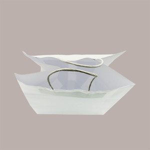 Paquete de 50 Bolsas de Compras de Papel Blanco con Asas de Cordón, 26+17 H 27 cm 100 g - Product Image 2
