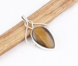 Elegante collar con colgante de ojo de tigre hecho a mano, joyería de piedras preciosas naturales de Plata de Ley 925, hermoso regalo para mujer - Product Image 1