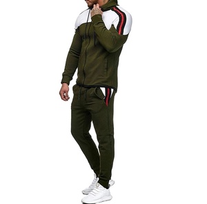 Nouveauté Survêtements de jogging personnalisés de meilleure qualité avec fermeture éclair 100% coton, respirants en tissu doux, survêtements pour hommes à vendre - Product Image 5