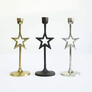 Bougeoir de Noël fini antique en métal avec des motifs complexes pour une ambiance de vacances confortable dans le salon - Product Image 5